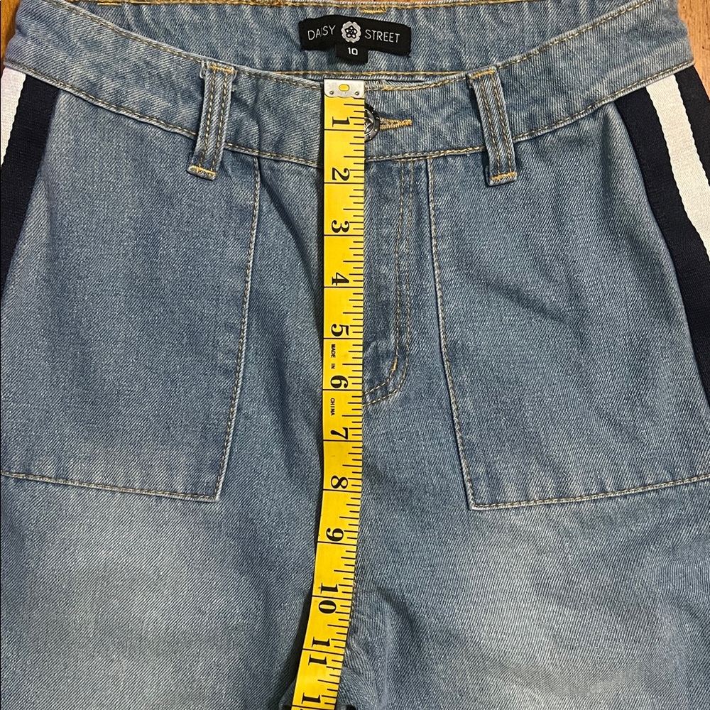 Daisy Street Flared Light Wash Jeans Size 10 Nautical Stripe Coastal Preppy - Picture 5 of 10